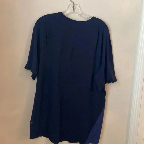 Lululemon Blue Focal Point Short Sleeve - Picture 4 of 9